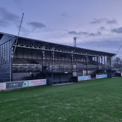 Oude houten tribune Heracles uit de Bornsestraat - Stadionkoorts