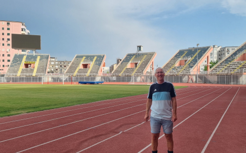 Het Loro Boriçis stadion van KS Vllaznia in Shkodër (Albanië) - Stadionkoorts Groundhopping