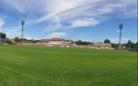 Stadion Siofok Hongarije - Stadionkoorts.nl