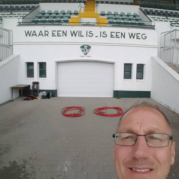 Het Oscar Vankesbeeckstadion - Racing Mechelen - Stadionkoorts